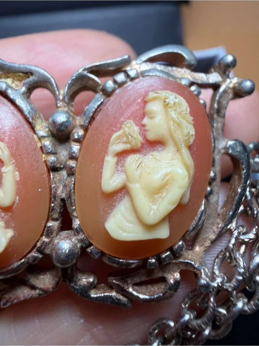 Vintage Mid-Century Double Cameo Sweater Guard Brooch Pin – Silver Tone Chatelai